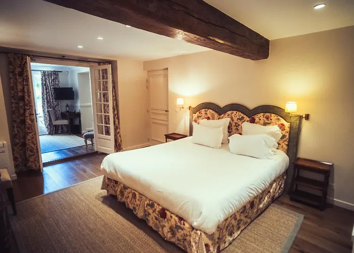 Victor Louis - Centre Konukevi Bordeaux