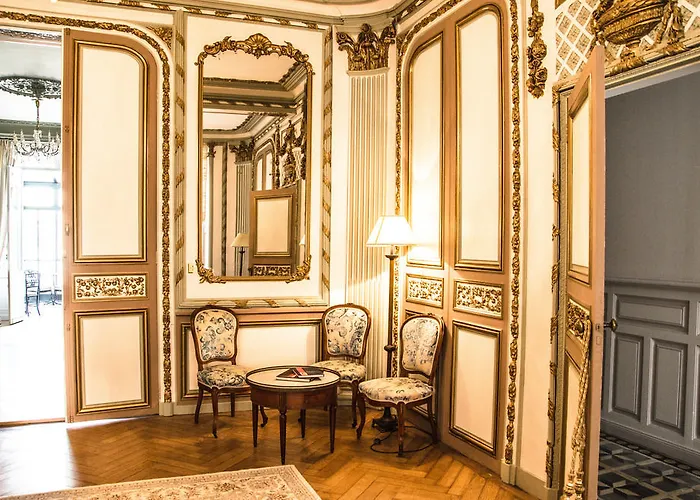 Victor Louis - Centre Vendégház