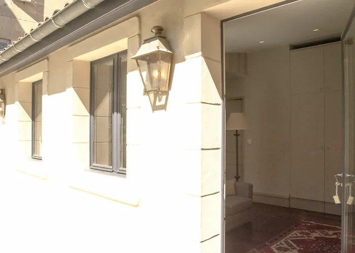 Victor Louis - Centre 4* 보르도