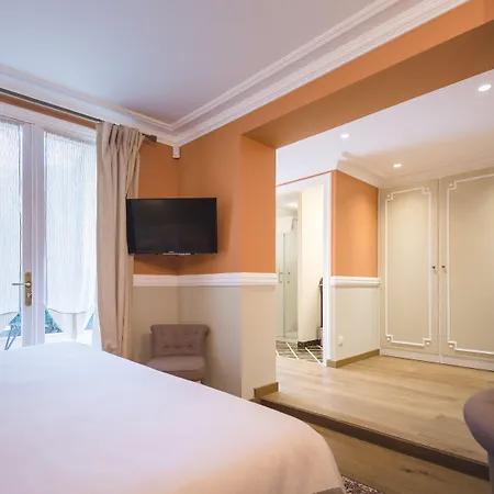 Victor Louis - Centre 招待所 4*