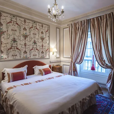 Victor Louis - Centre 招待所 4*