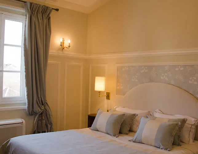 Victor Louis - Centre Gasthuis 4*